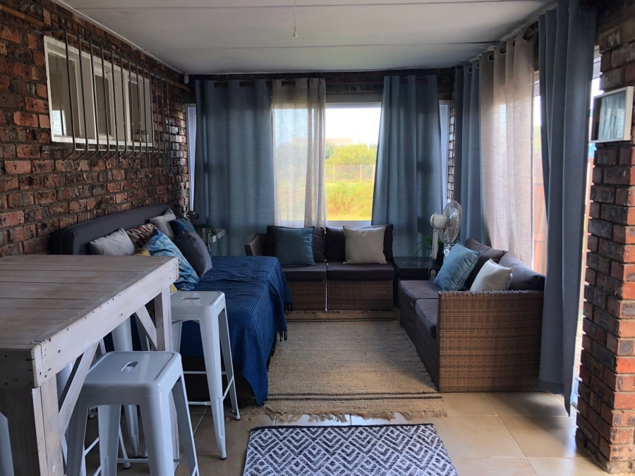 To Let 2 Bedroom Property for Rent in Bettys Bay Western Cape